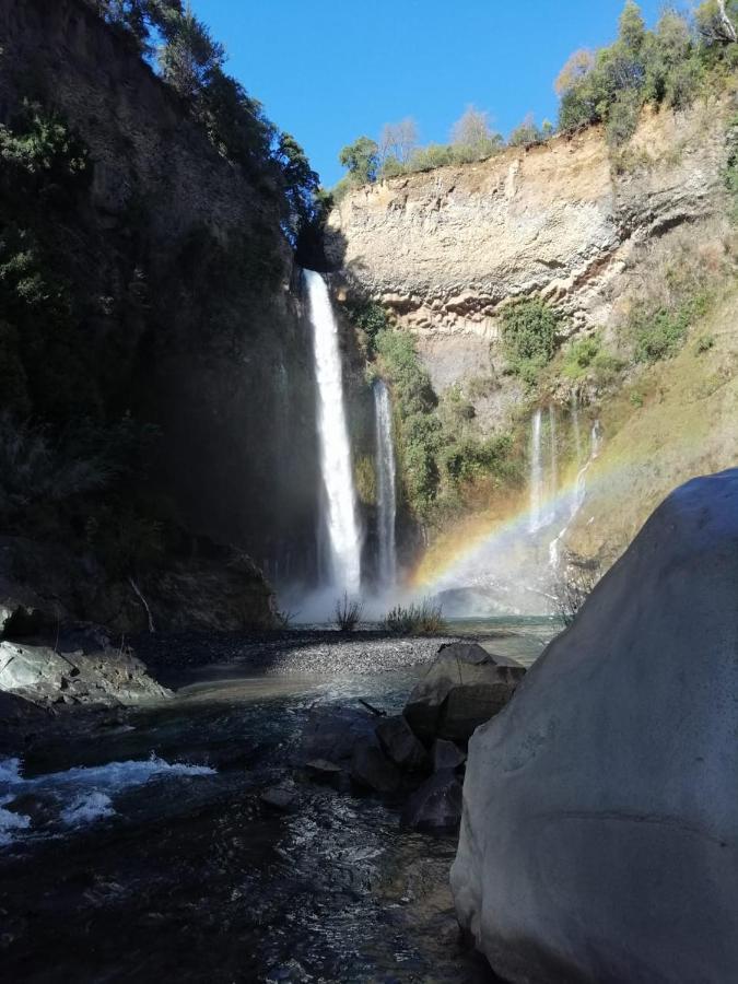 הוילה מולינה Refugio Del Salto -Radal 7 Tazas מראה חיצוני תמונה